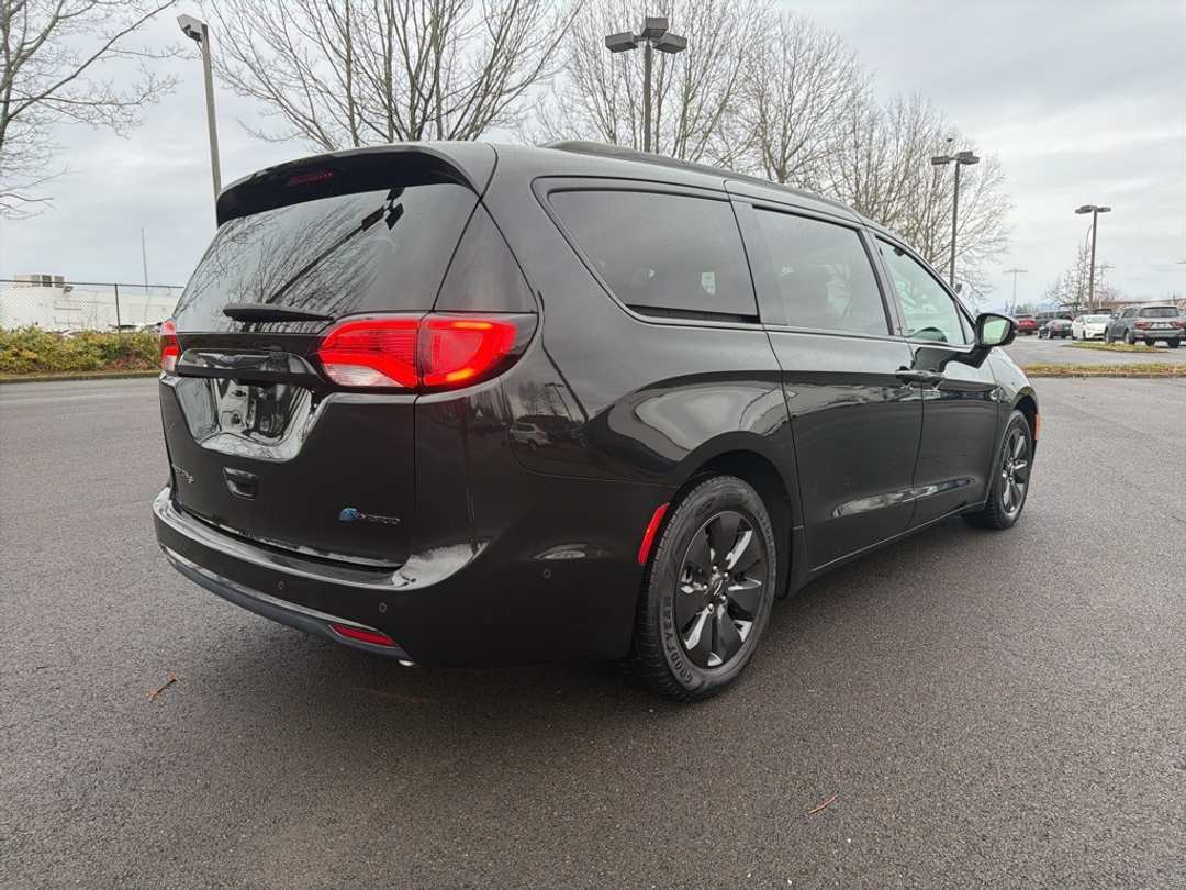 2019 Chrysler Pacifica Limited - Image 7
