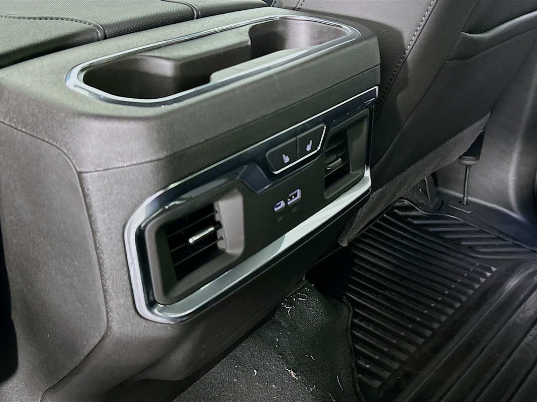 2025 Chevrolet Silverado 2500Hd LTZ - Image 27