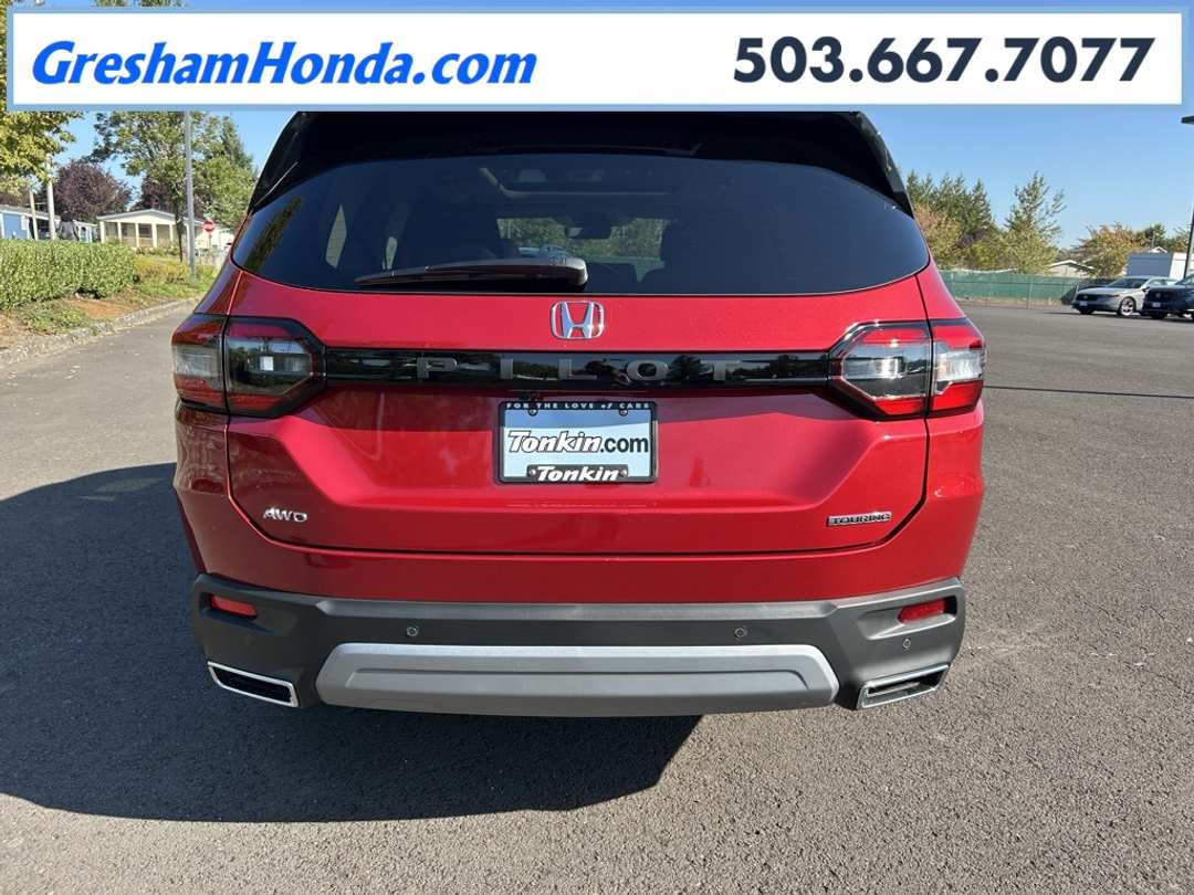 2025 Honda Pilot Touring - Image 7