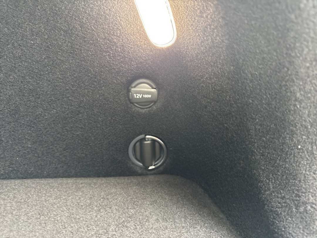 2026 Genesis Gv70 2.5T Sport Prestige - Image 13