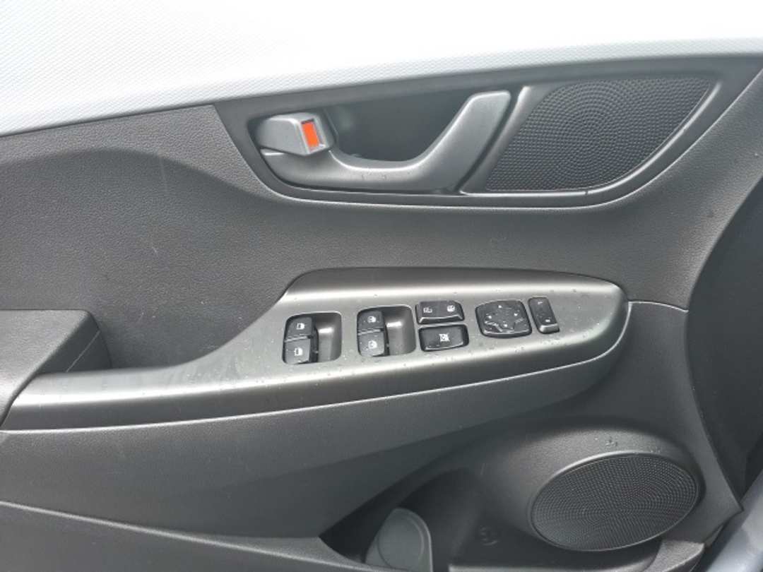 2021 Hyundai Kona SEL - Image 10