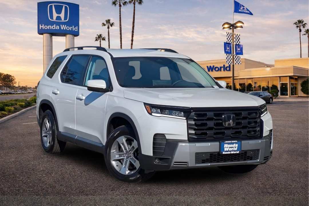 2026 Honda Pilot EXL - Image 2