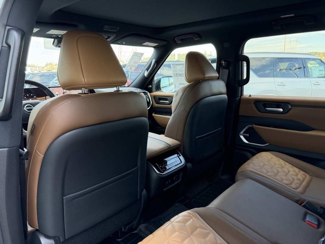 2026 Nissan Armada Platinum Reserve - Image 30