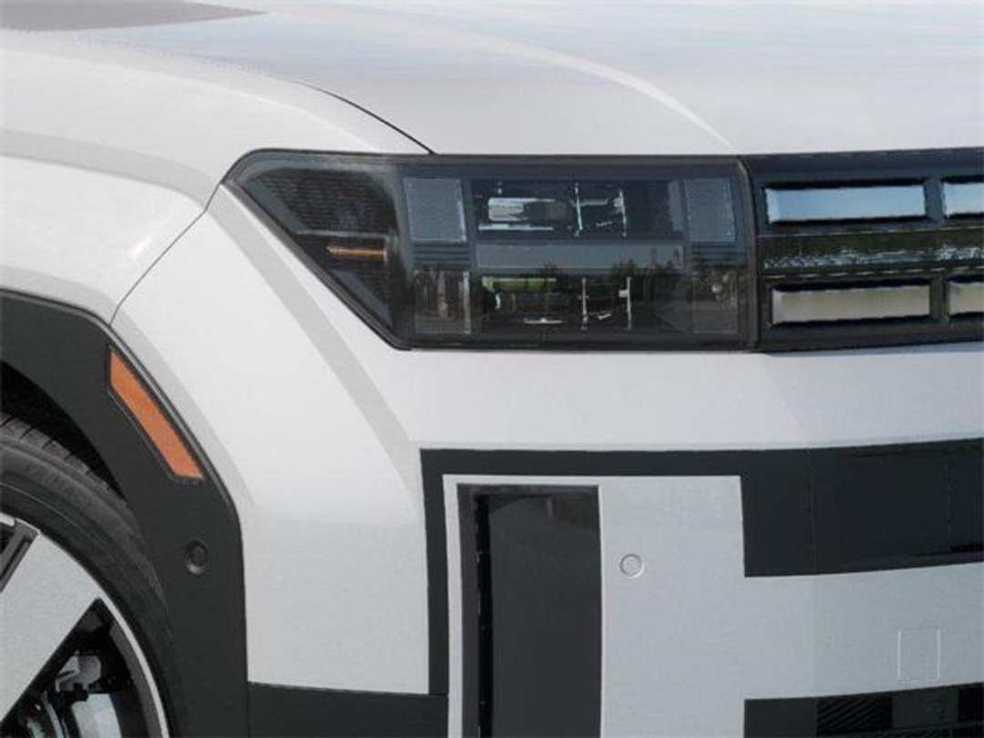 2026 Hyundai Santa Fe Limited - Image 9