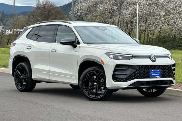 2026 Volkswagen Tiguan 2.0T SE RLine Black