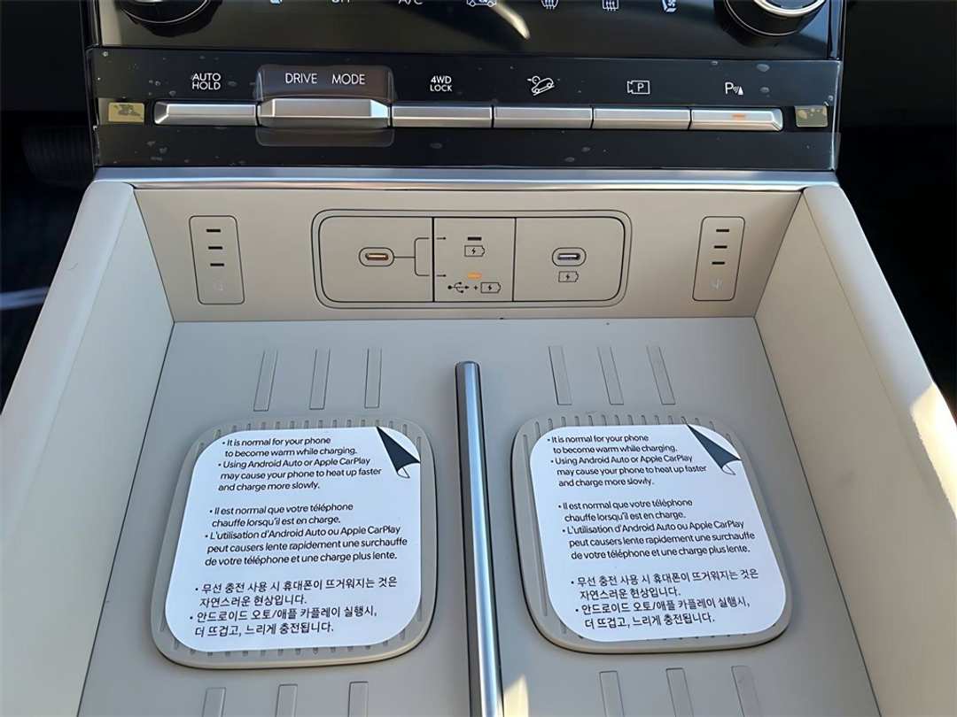 2026 Hyundai Santa Fe Calligraphy - Image 16