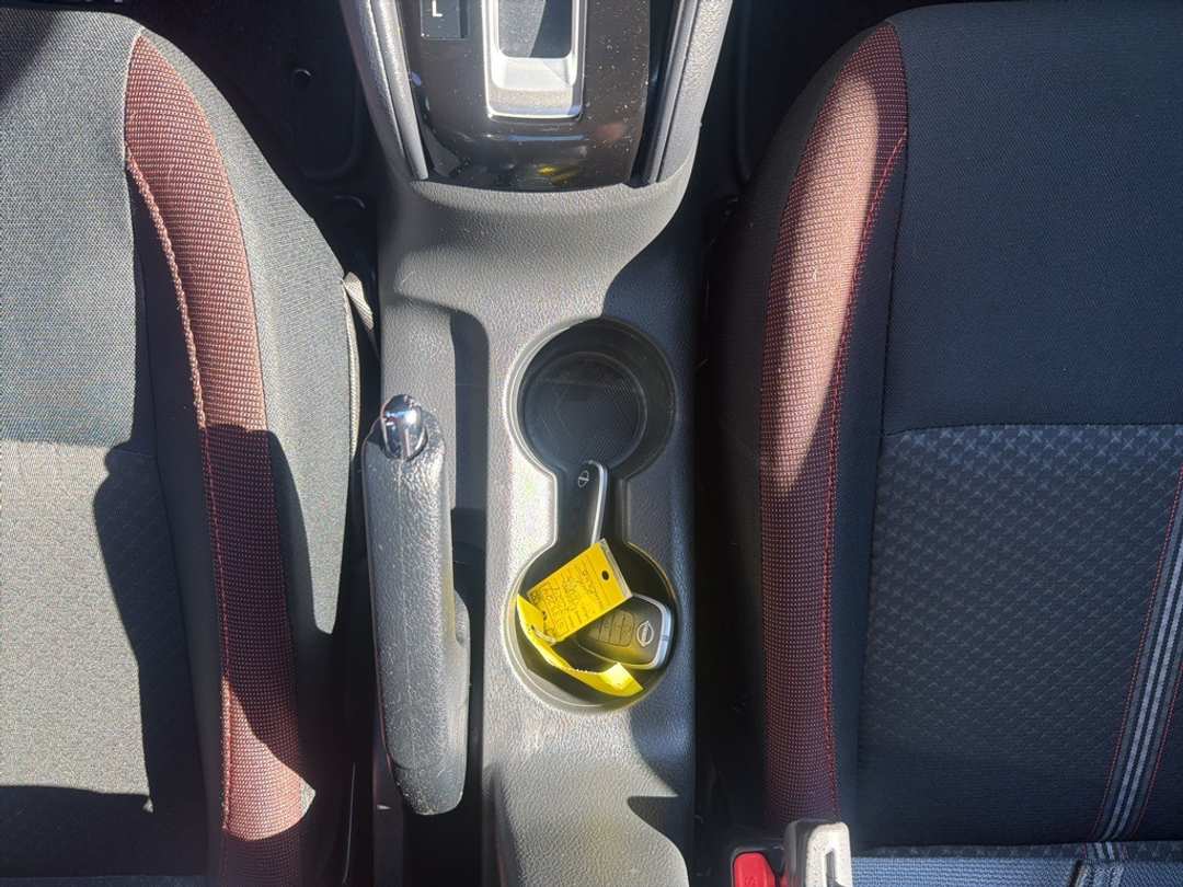 2024 Nissan Versa 1.6 SR - Image 32