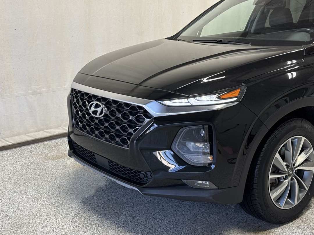 2020 Hyundai Santa Fe Preferred - Image 3