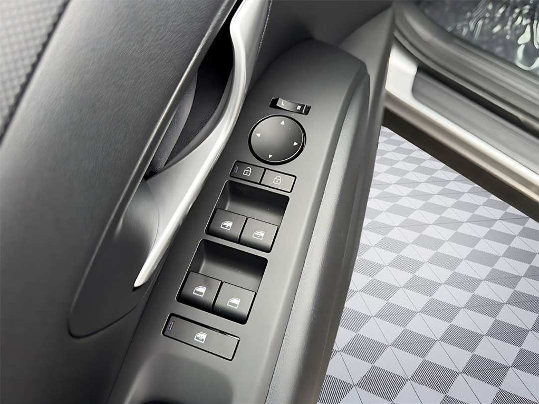 2026 Hyundai Tucson SEL - Image 12