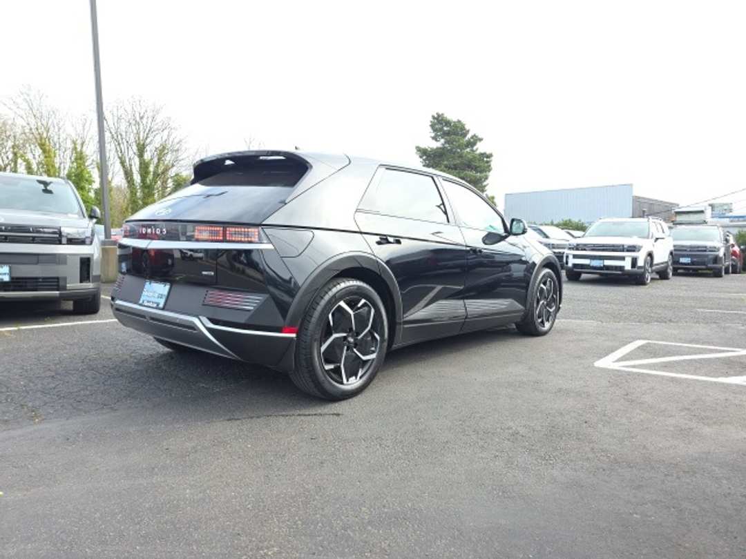 2023 Hyundai Ioniq 5 SE - Image 5