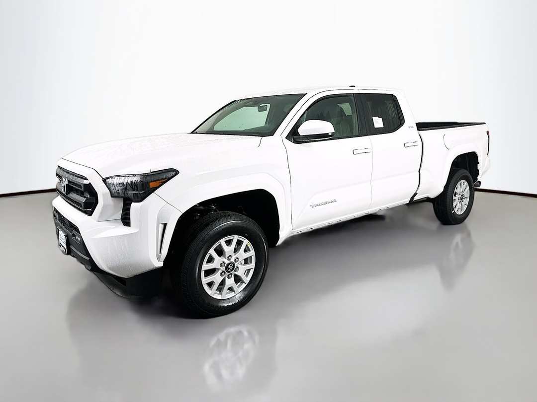 2026 Toyota Tacoma SR5 - Image 3