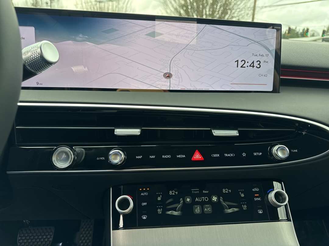 2026 Genesis Gv70 2.5T Advanced - Image 23