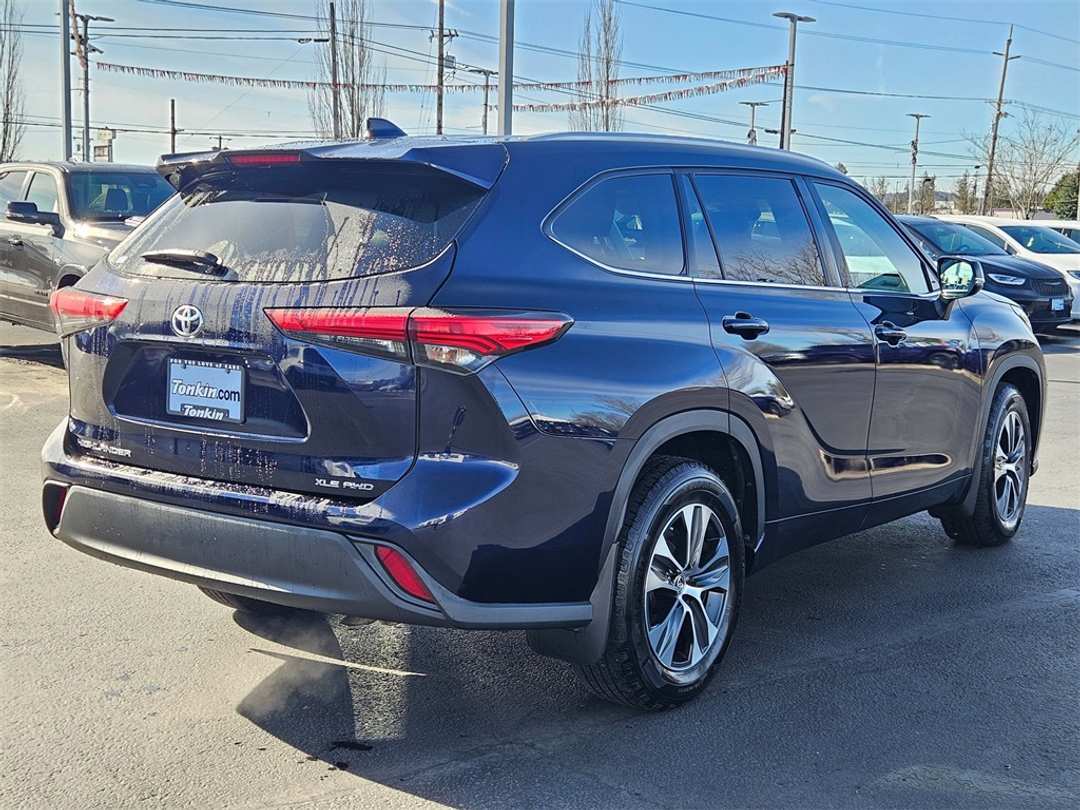 2020 Toyota Highlander XLE - Image 6