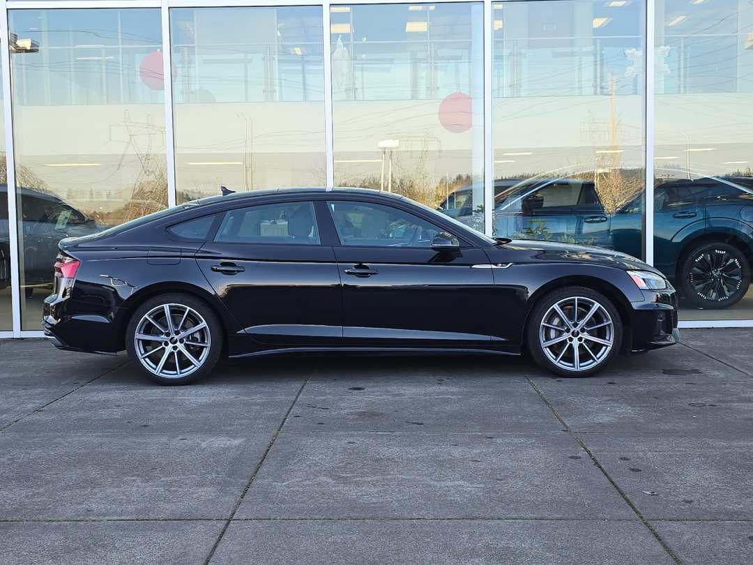 2025 Audi A5 Sportback 45 S line Premium - Image 2