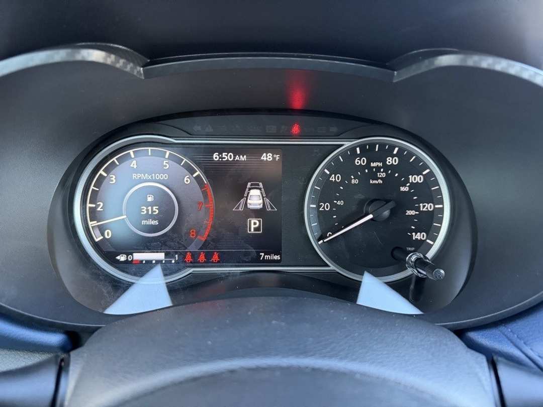 2025 Nissan Versa 1.6 SV - Image 19