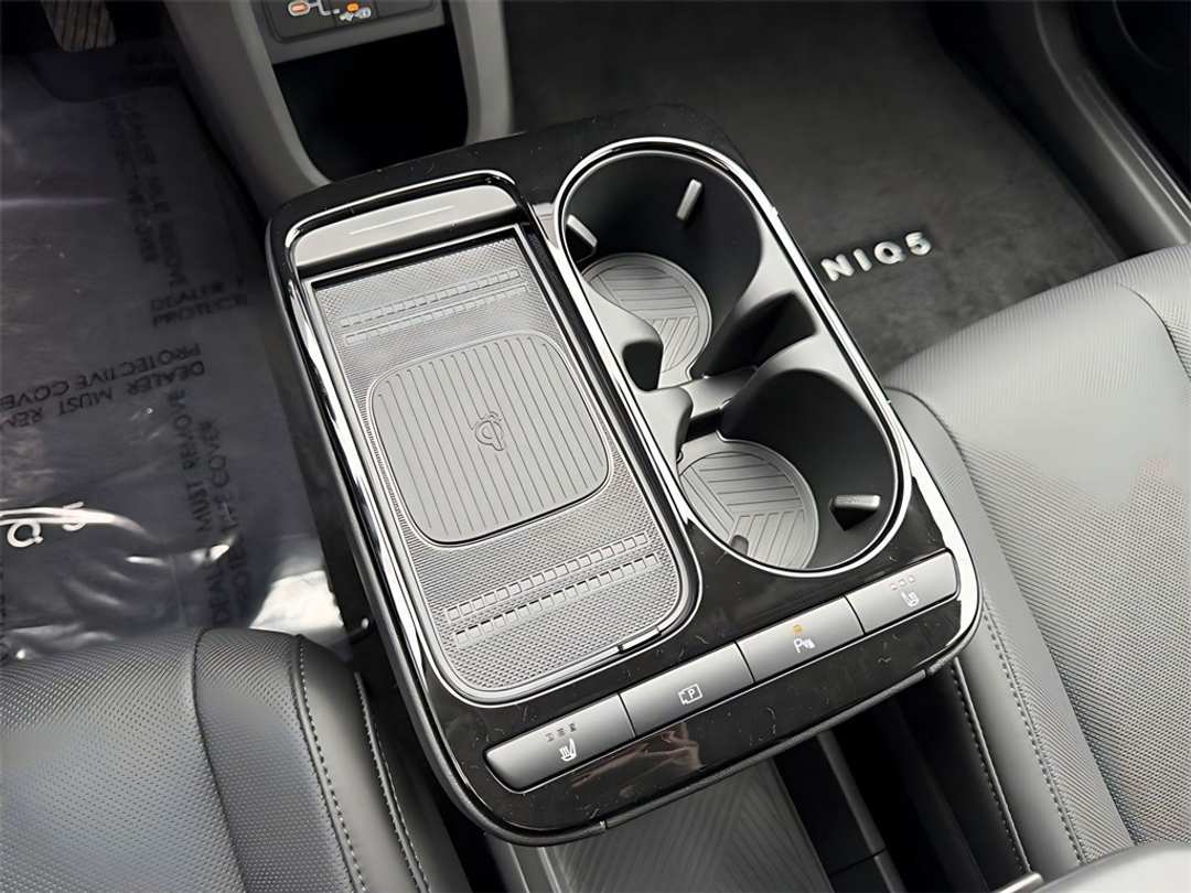 2026 Hyundai Ioniq 5 SEL - Image 25