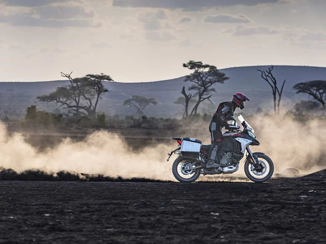 2024 Ducati Multistrada V4 Rally Adventure Travel & Radar - Image 15
