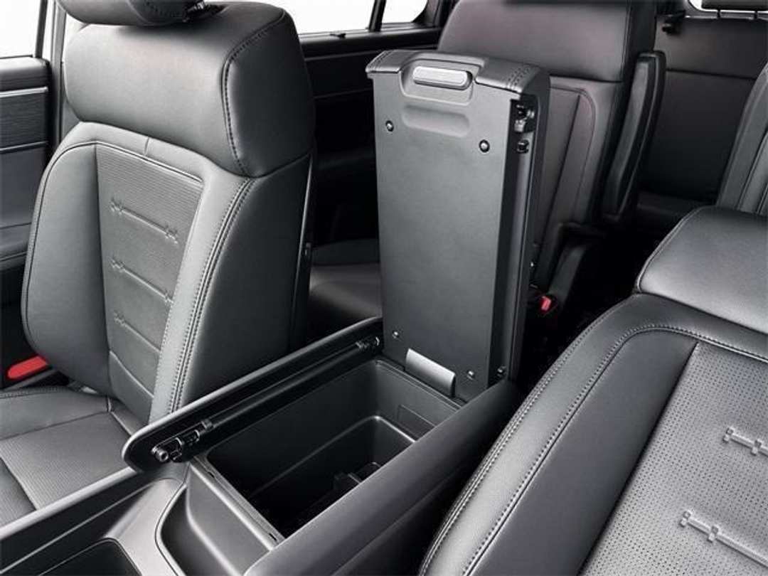 2026 Hyundai Santa Fe Limited - Image 18