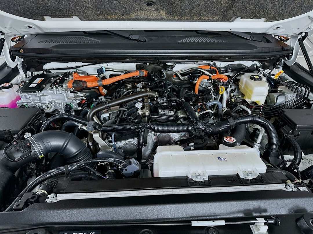 2025 Toyota Land Cruiser Base - Image 31