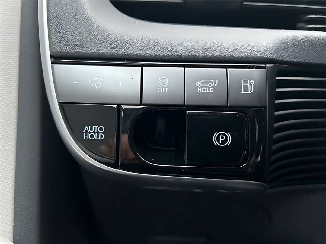 2026 Hyundai Ioniq 5 SEL - Image 16