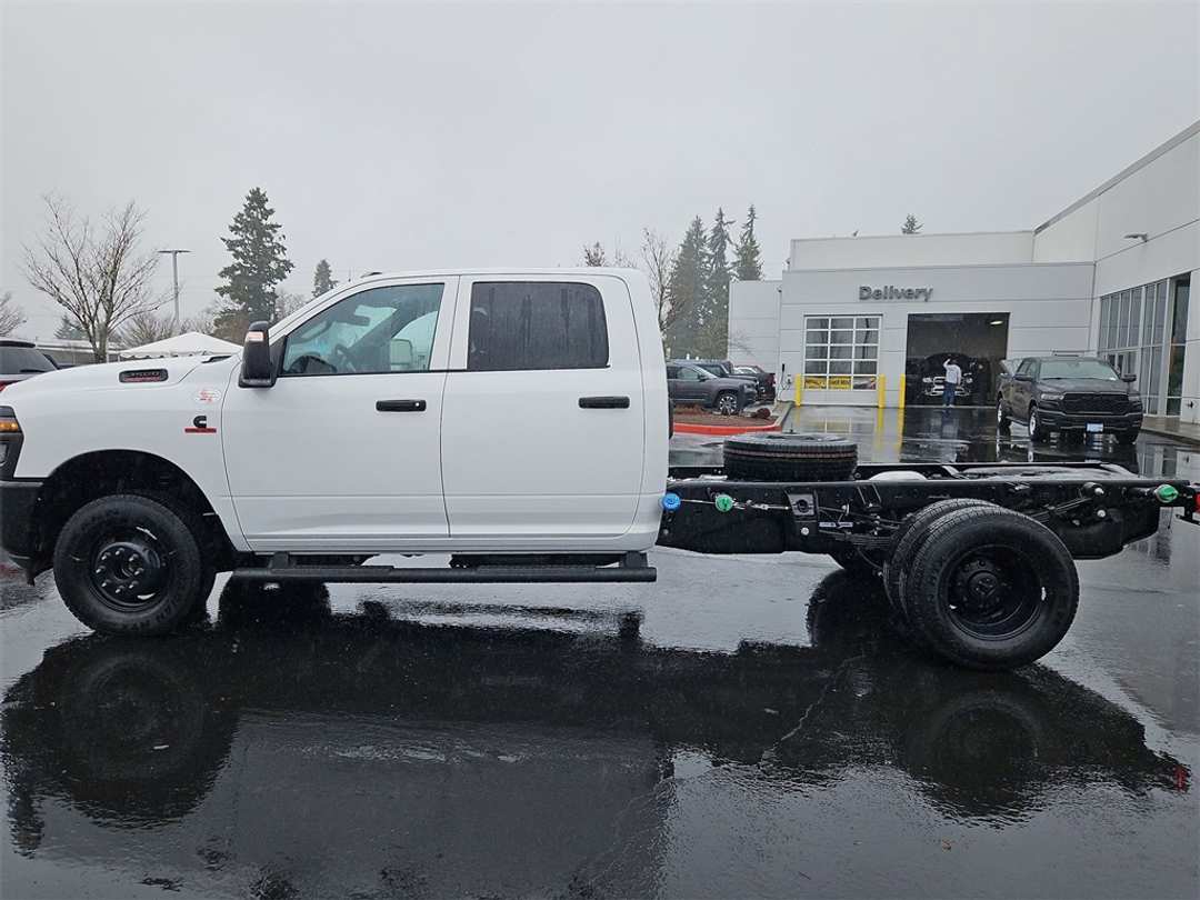 2026 Ram 3500 Tradesman - Image 3
