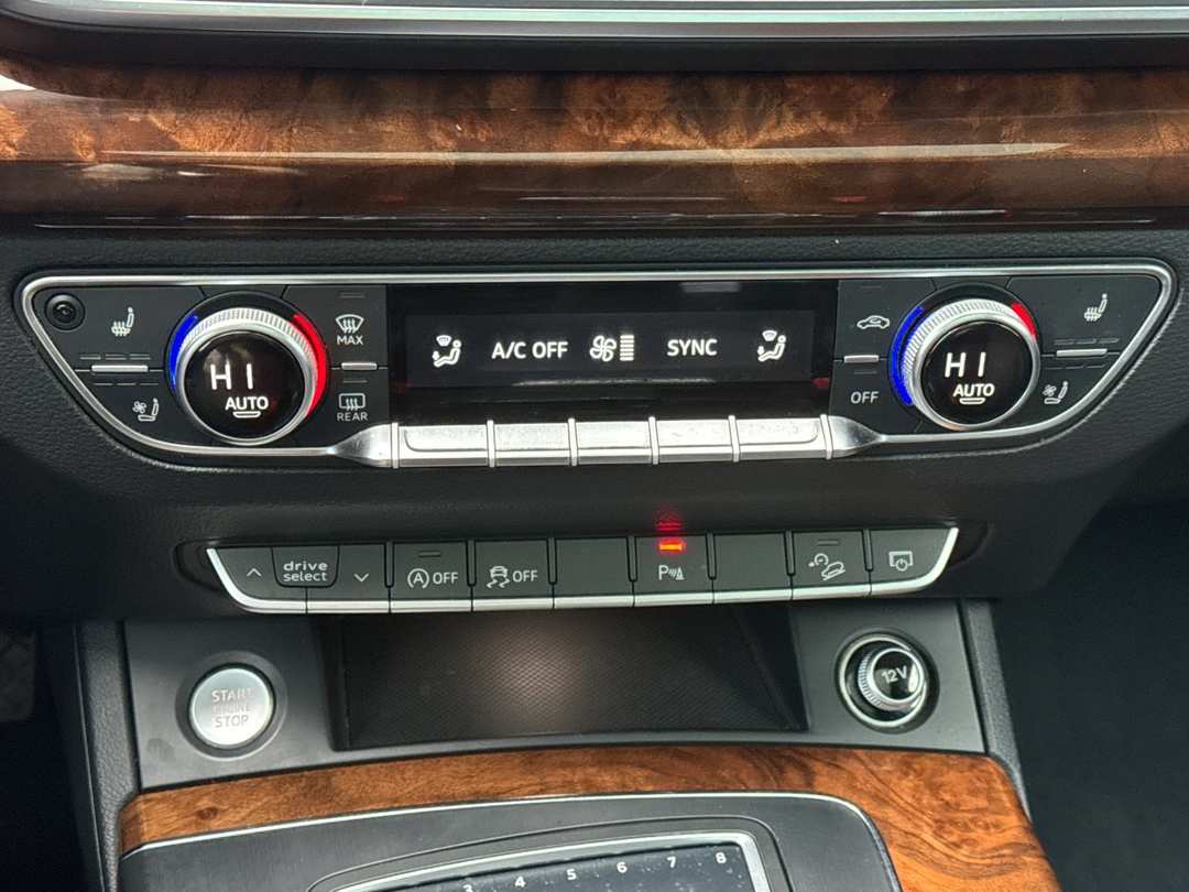 2018 Audi Q5 2.0T Premium Plus - Image 19