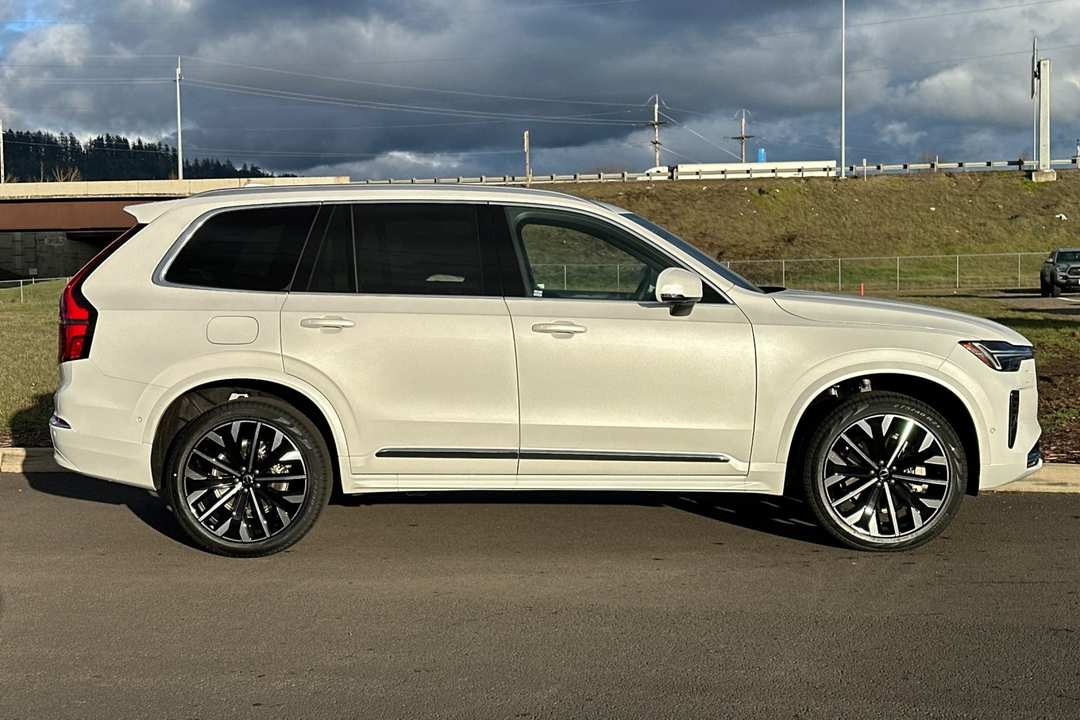 2026 Volvo Xc90 B6 Plus 6Seater - Image 2
