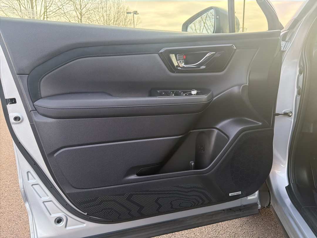 2025 Subaru Forester Limited - Image 12