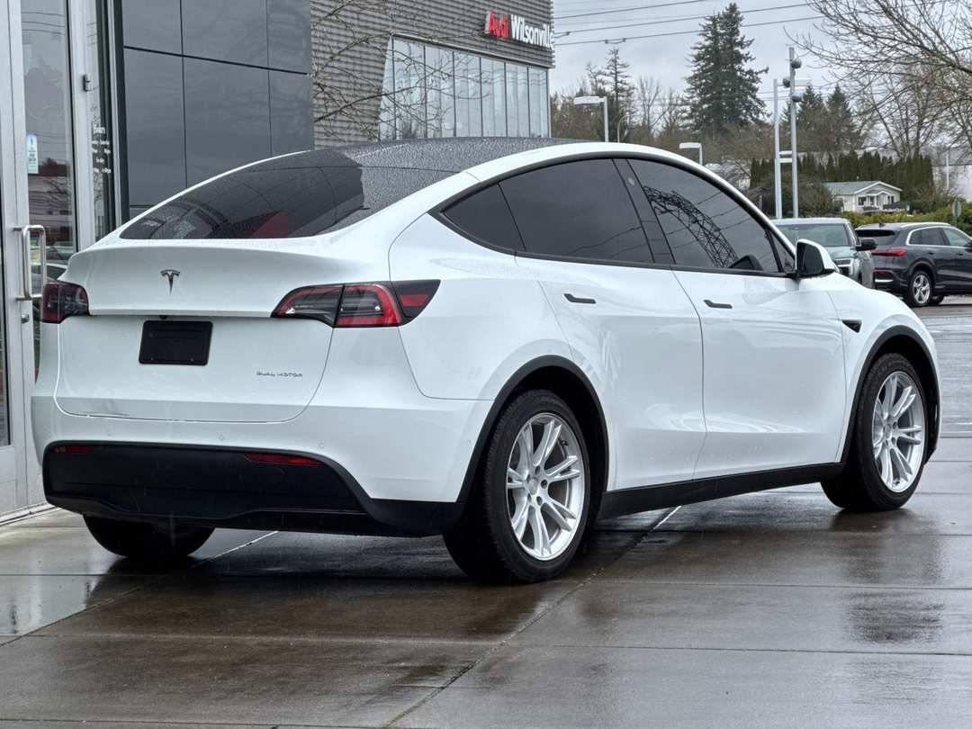 2021 Tesla Model Y Long Range - Image 3