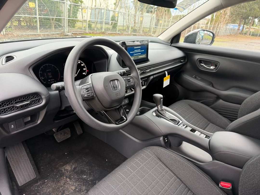 2026 Honda HR-V LX - Image 15
