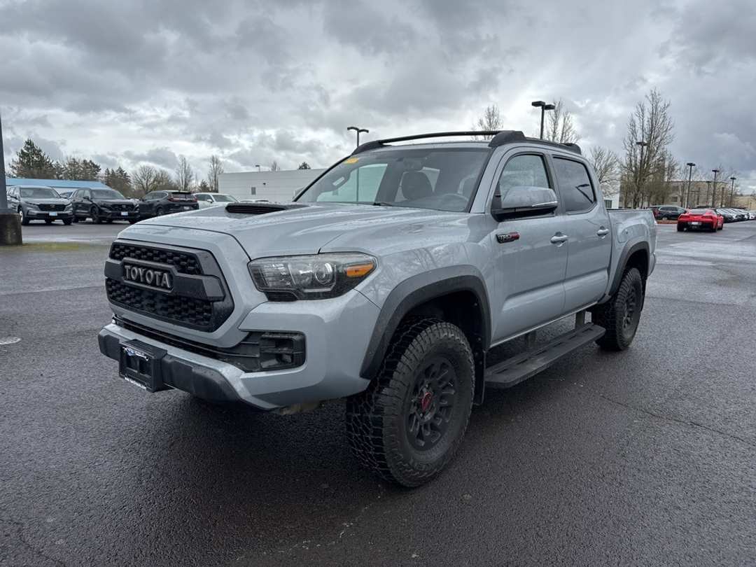 2017 Toyota Tacoma TRD Pro - Image 3