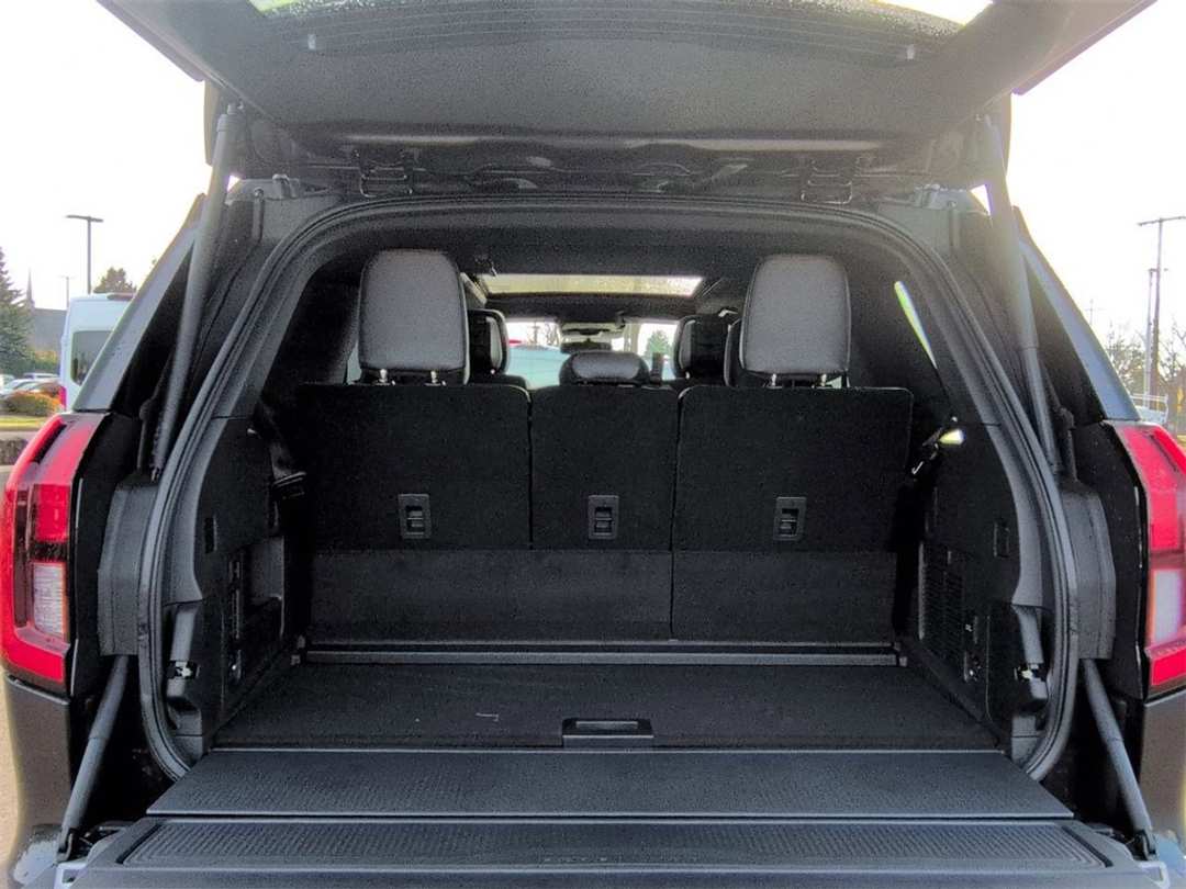 2026 Ford Expedition Tremor - Image 27