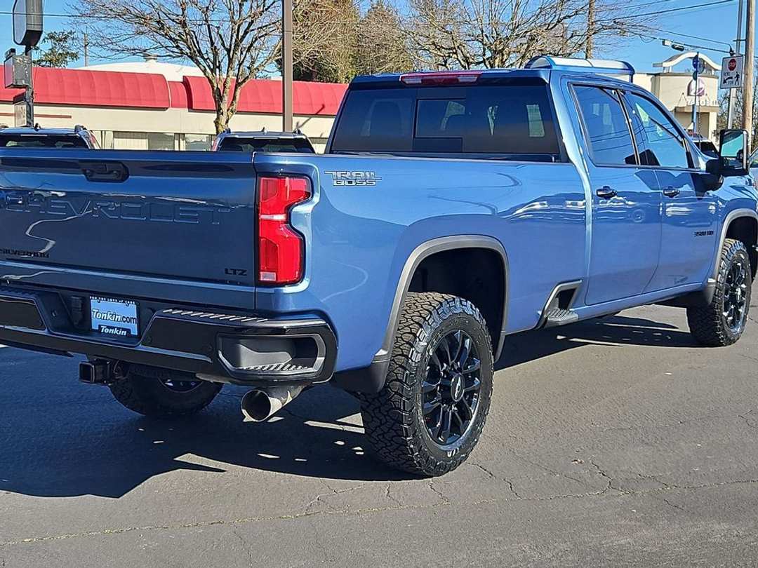 2026 Chevrolet Silverado 3500Hd LTZ - Image 6