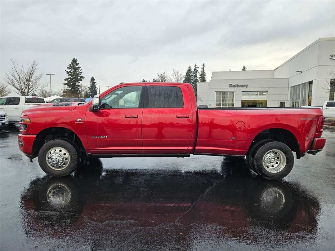2026 Ram 3500 Laramie - Image 3