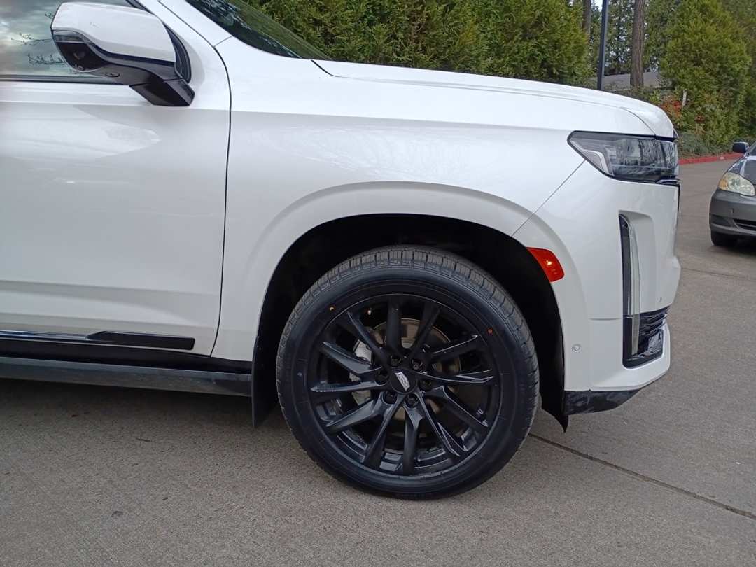 2023 Cadillac Escalade Esv Sport Platinum - Image 2