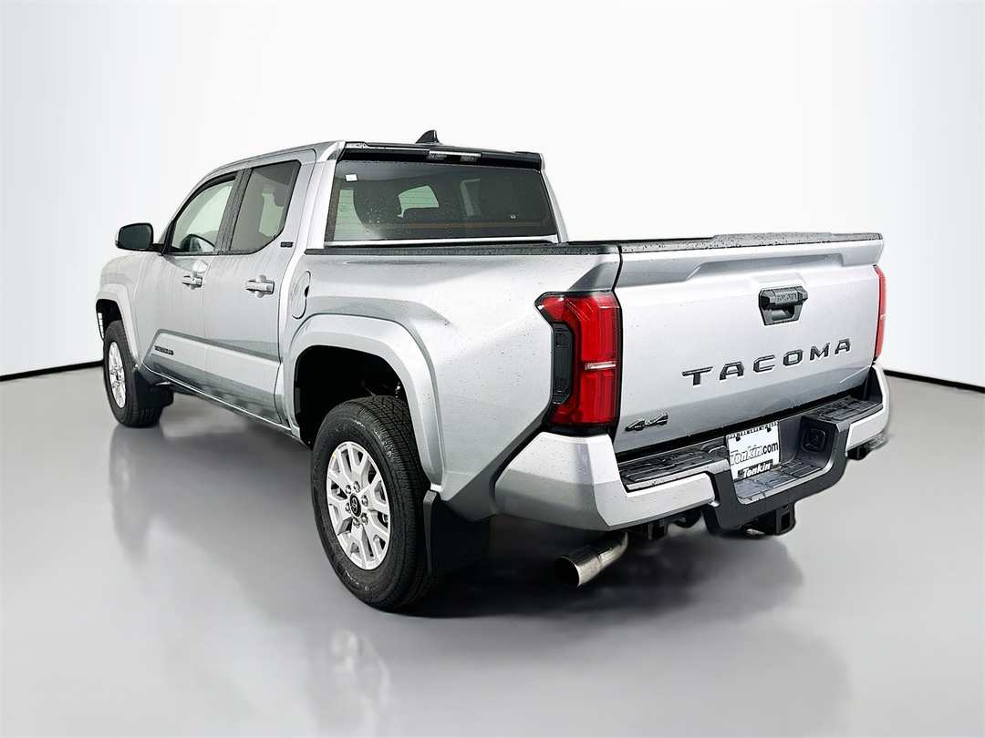 2025 Toyota Tacoma SR5 - Image 5