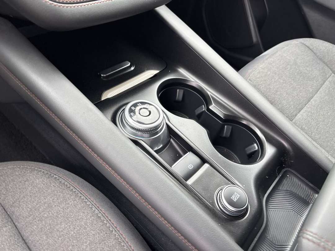 2025 Ford Explorer ACTIVE - Image 3