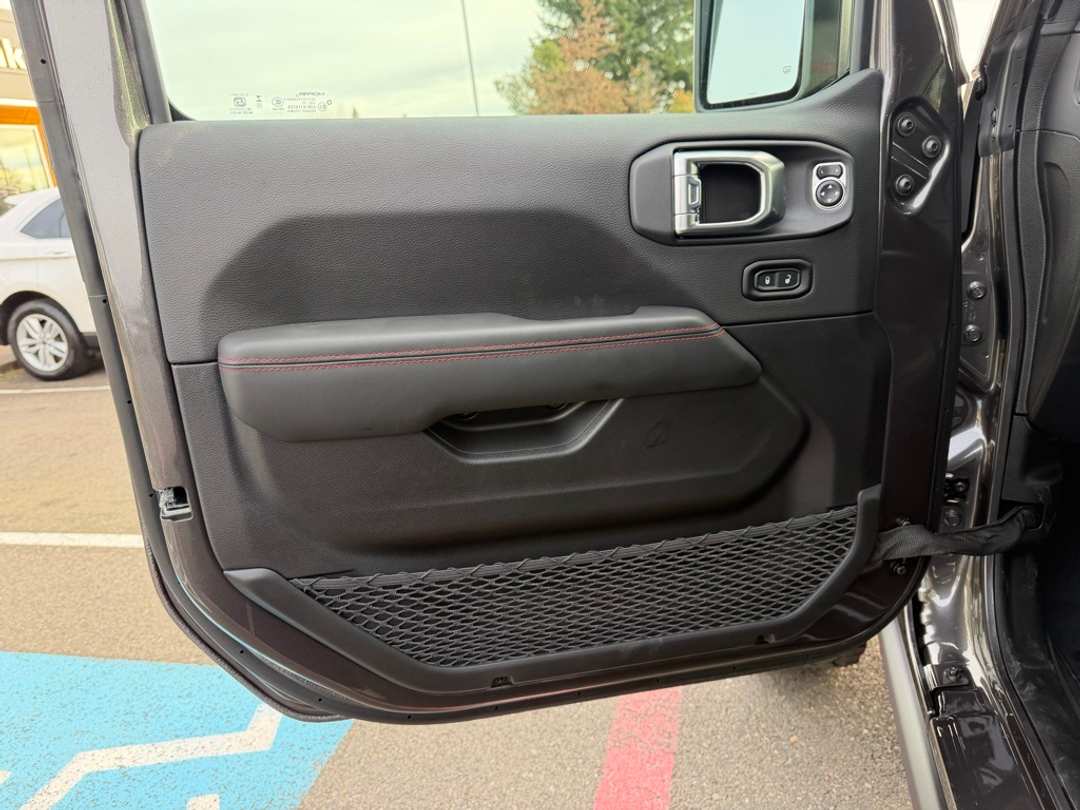 2026 Jeep Wrangler Rubicon X - Image 12