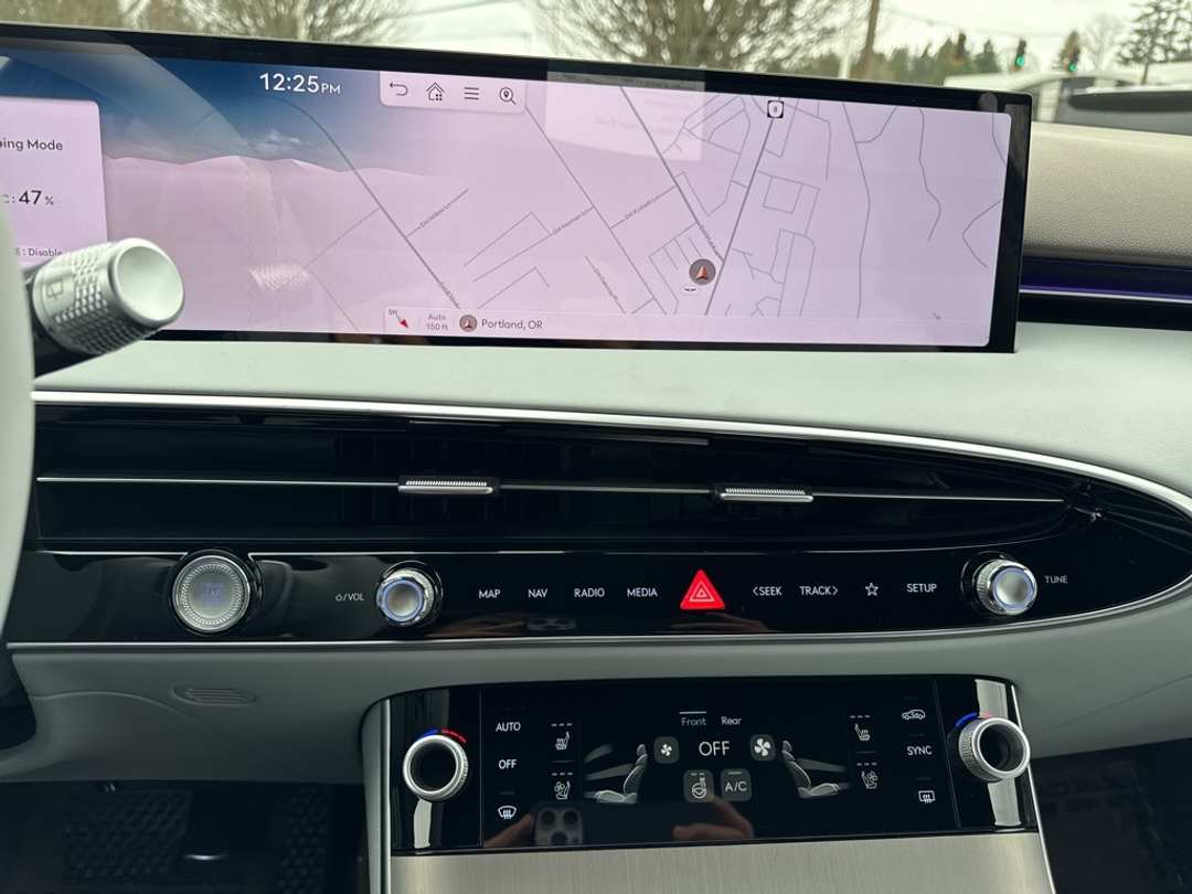 2026 Genesis Gv70 2.5T Advanced - Image 25