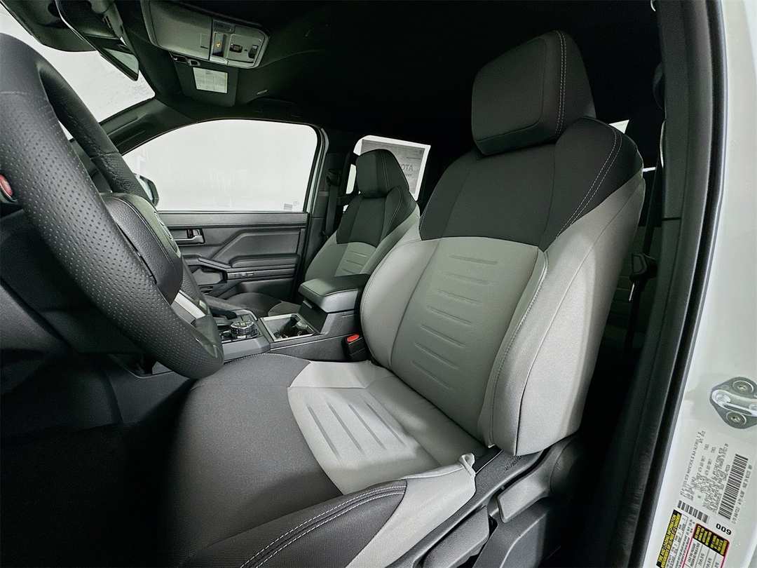 2025 Toyota Tacoma TRD OffRoad - Image 21