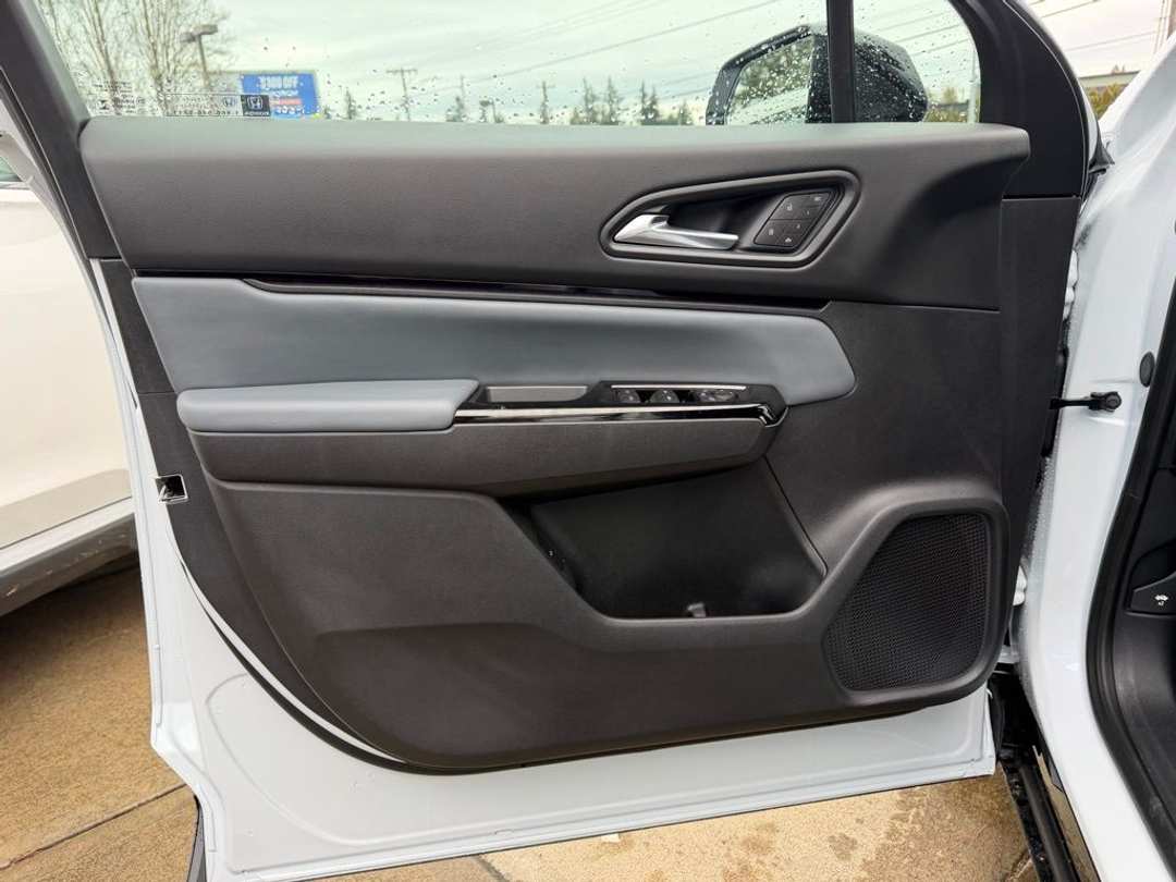 2026 Honda Prologue Elite - Image 11