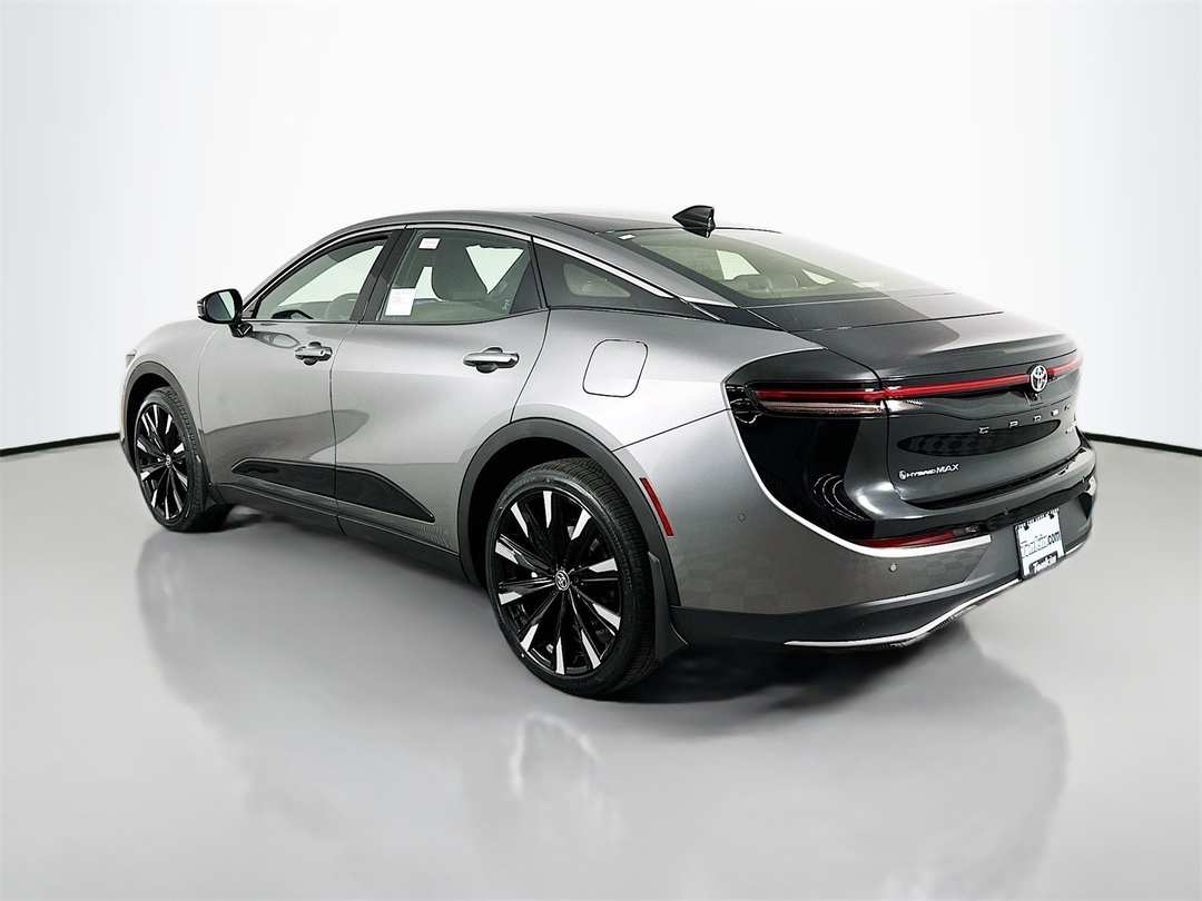 2026 Toyota Crown Platinum - Image 5