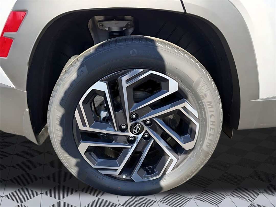 2026 Hyundai Tucson Limited - Image 9