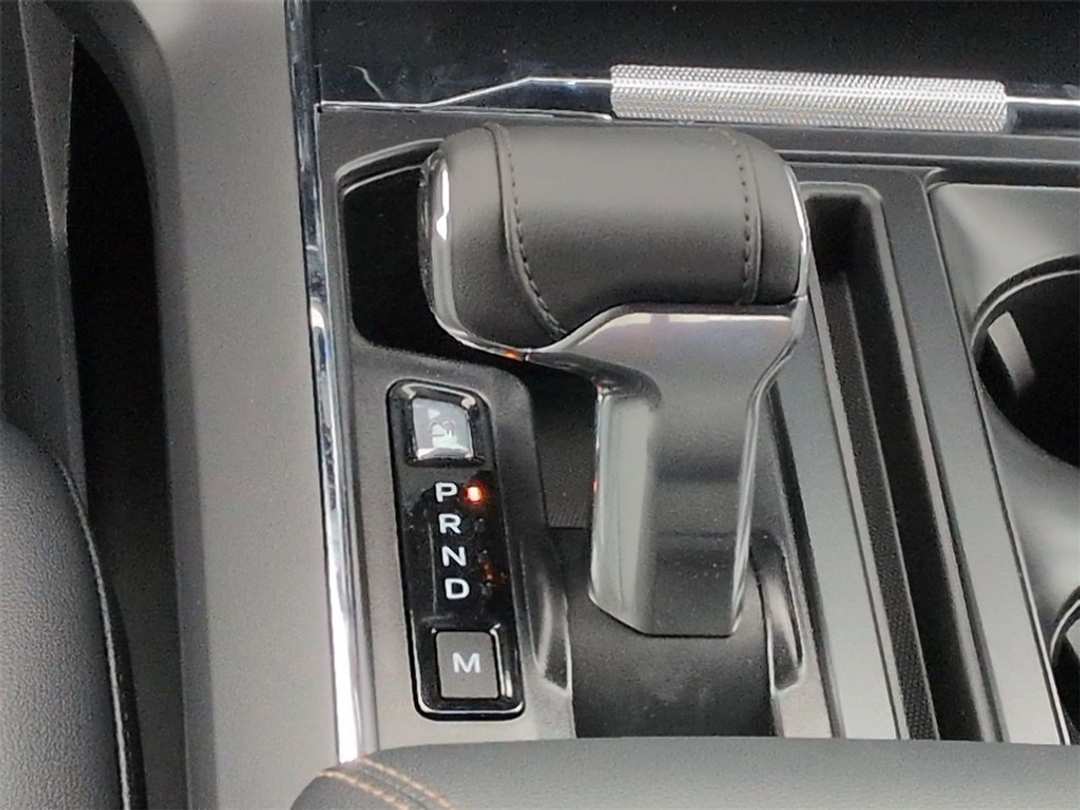 2026 Ford F-150 Lariat - Image 17