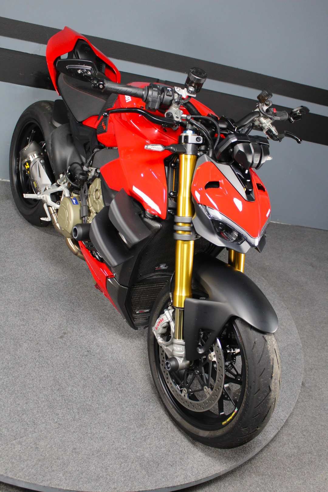 2022 Ducati Streetfighter V4 S - Image 2