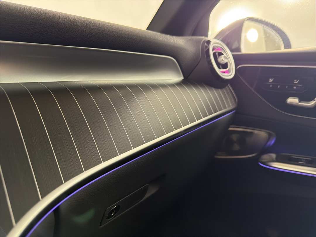 2026 Mercedes-Benz GLC GLC 300 - Image 23