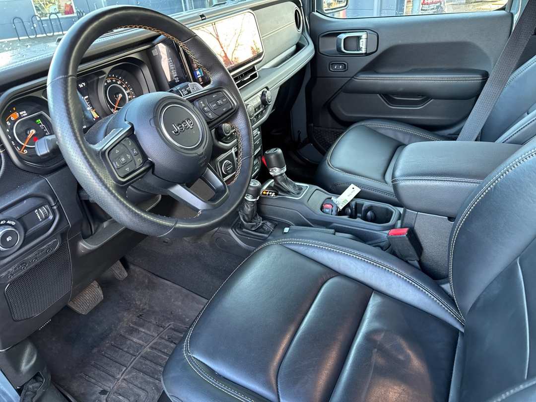 2024 Jeep Wrangler Rubicon 392 - Image 9