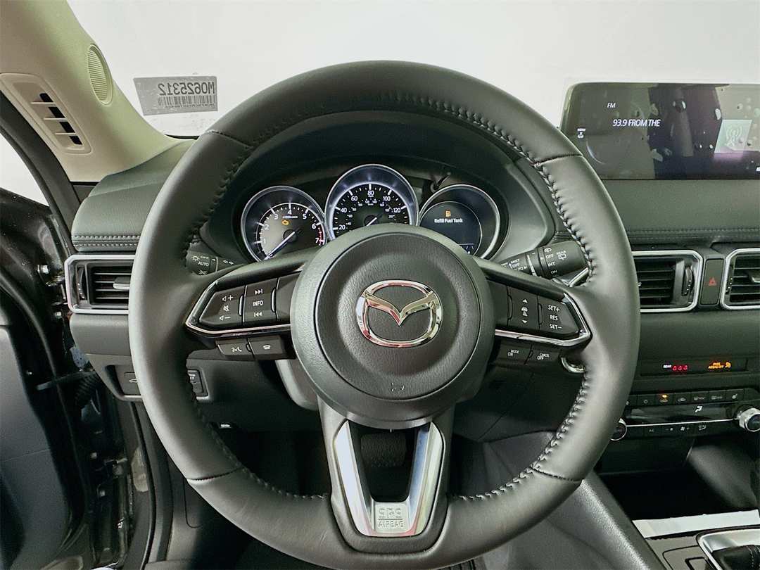 2025 MAZDA CX-5 2.5 S Preferred Package - Image 11
