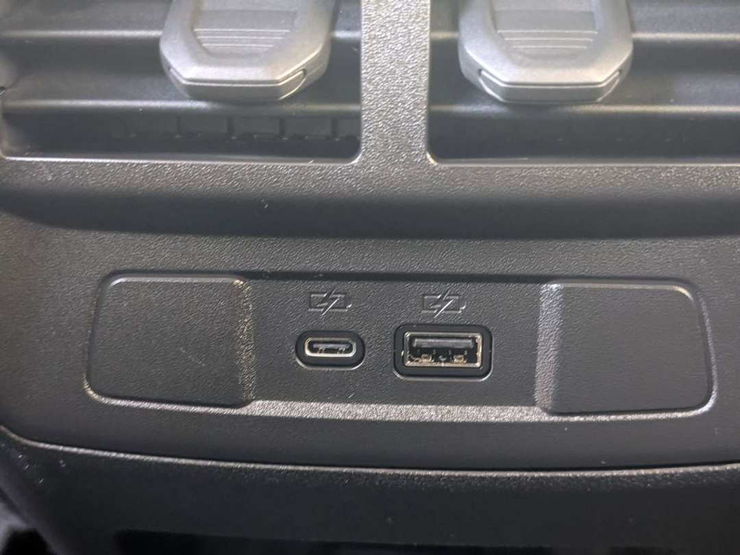 2025 Chevrolet Colorado Z71 - Image 23