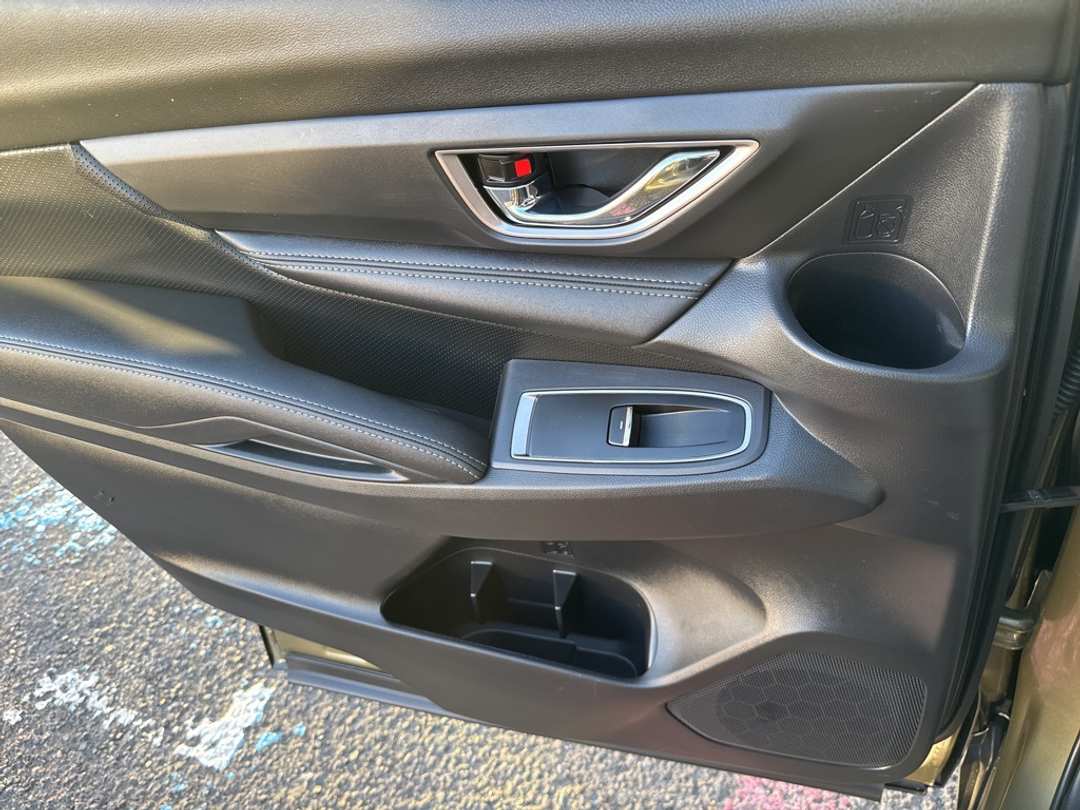 2023 Subaru Ascent Limited - Image 24